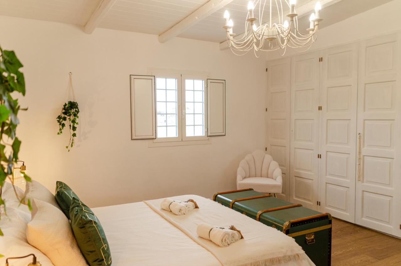 Ferienwohnung Apulialux Private 100Mq Rooftop Oasis W Jacuzzi Bari Exterior foto